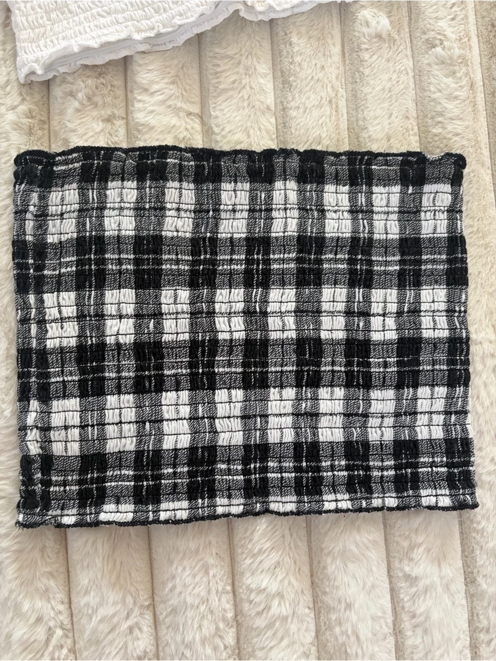 Hollister Scrunch Tube Tops (size M) - Picture 2 of 5
